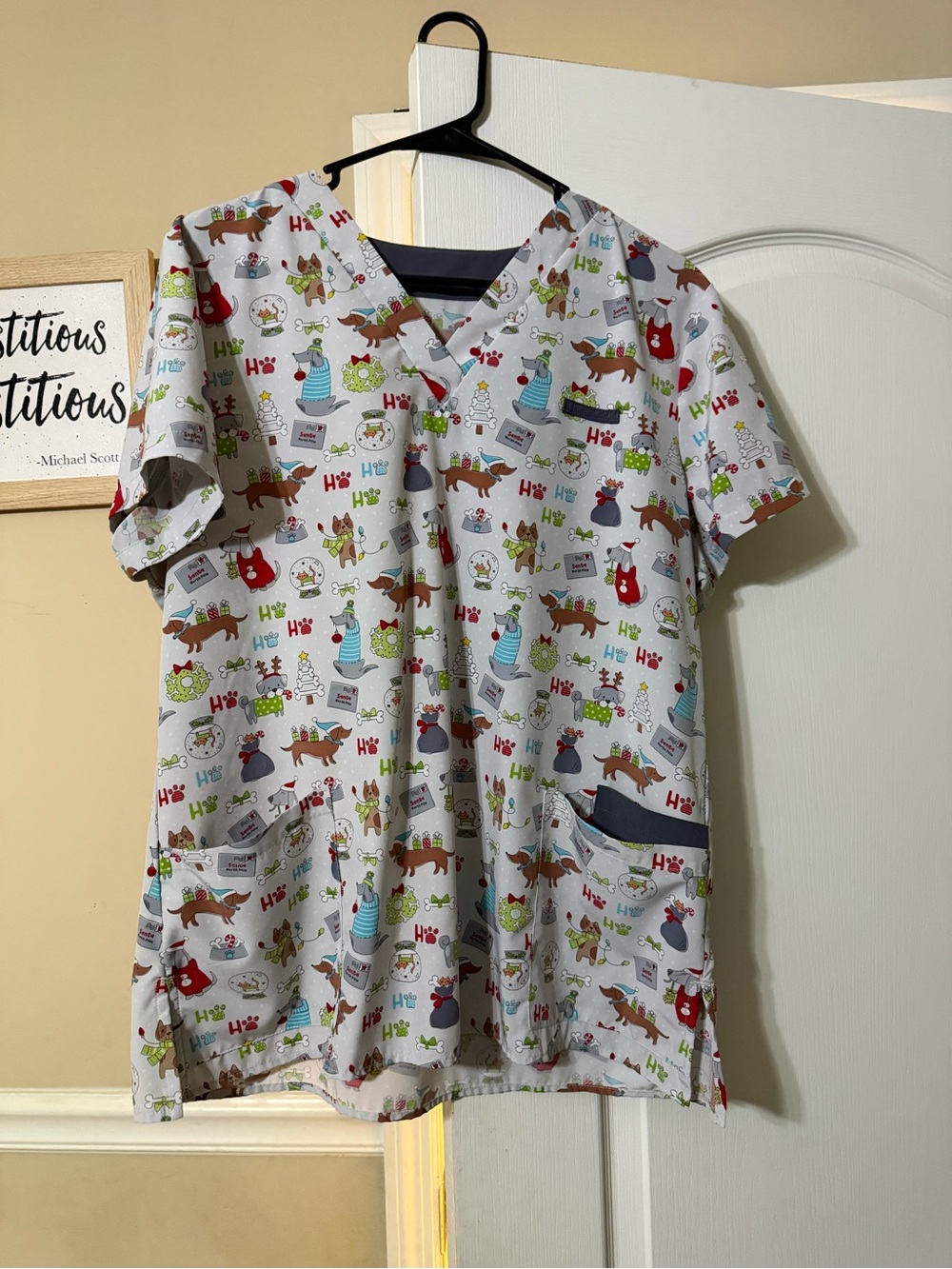 Women’s Scrub Holiday Animal Print Top - Gray